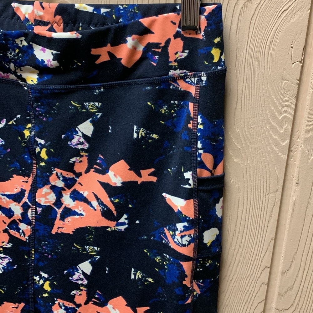 Pop Fit Leggings - Picture 5 of 7